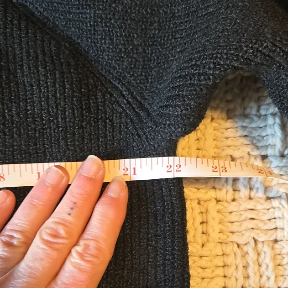 PrettyLittleThing Black Turtleneck Sweater Dress - Picture 6 of 9